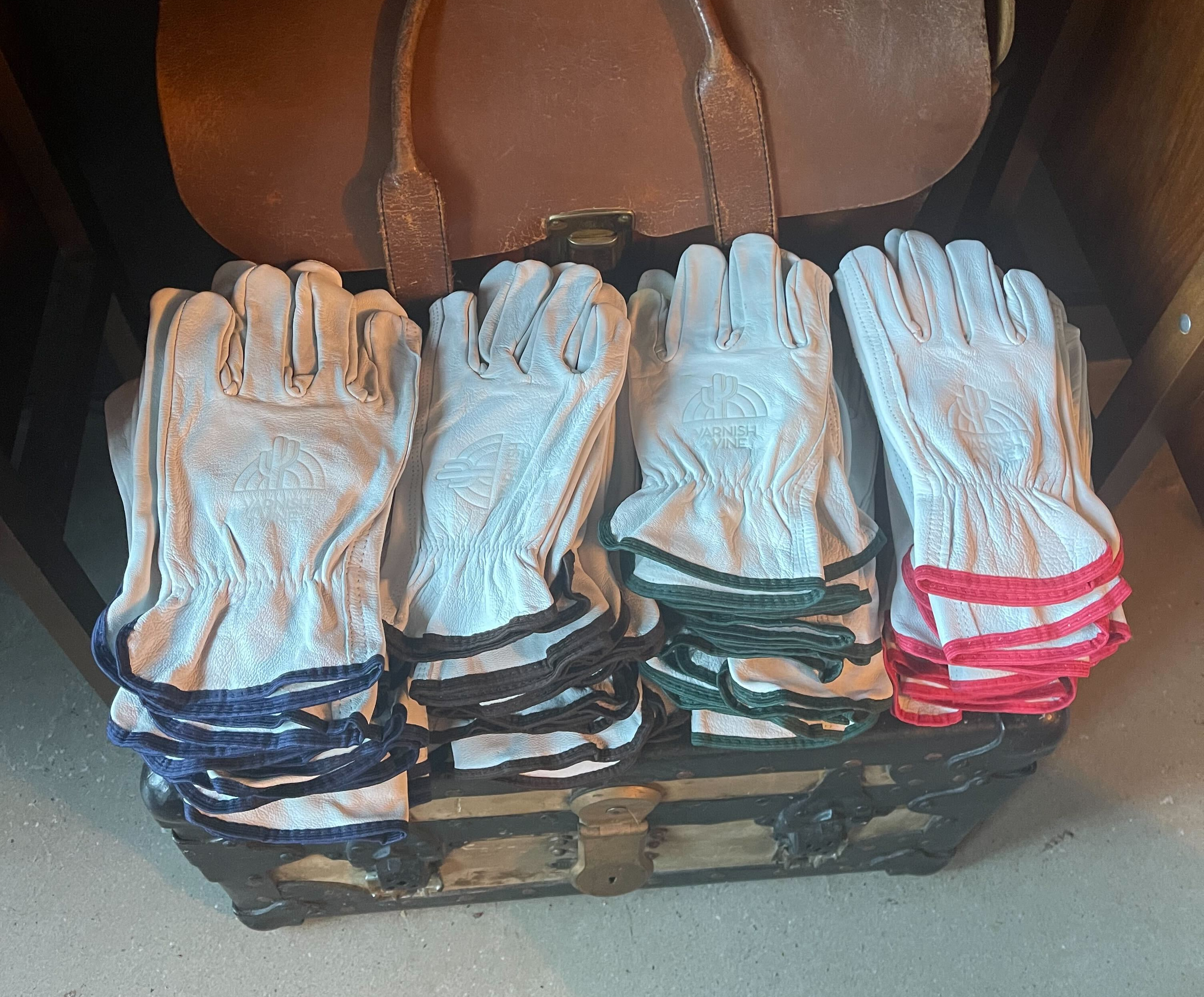 Leather Gloves (Cactus Handlers) - Glove - Glove-S - Varnish + Vine - 1